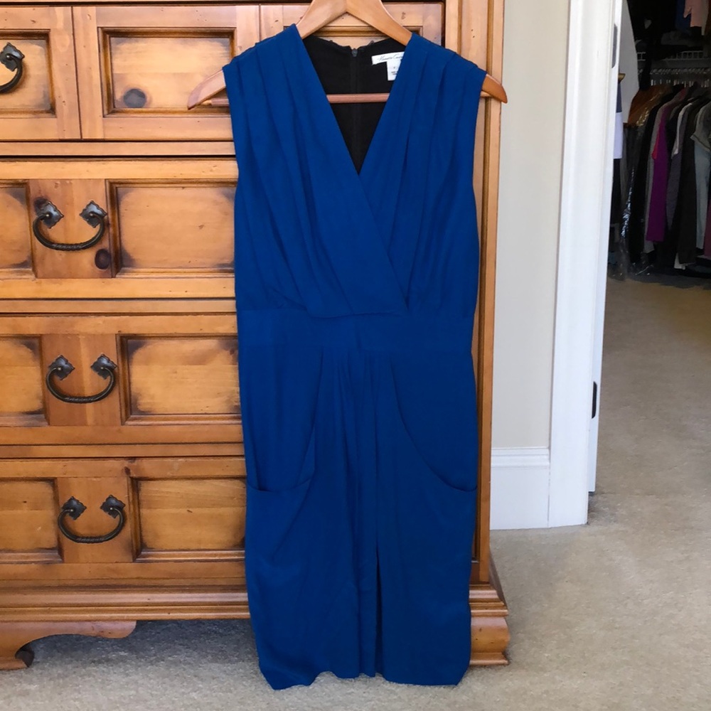Kenneth Cole V Neck Dress w/ Pockets